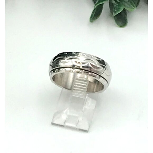 Silver Tone Spinner Design Band Ring size 8.5 - Picture 3 of 5